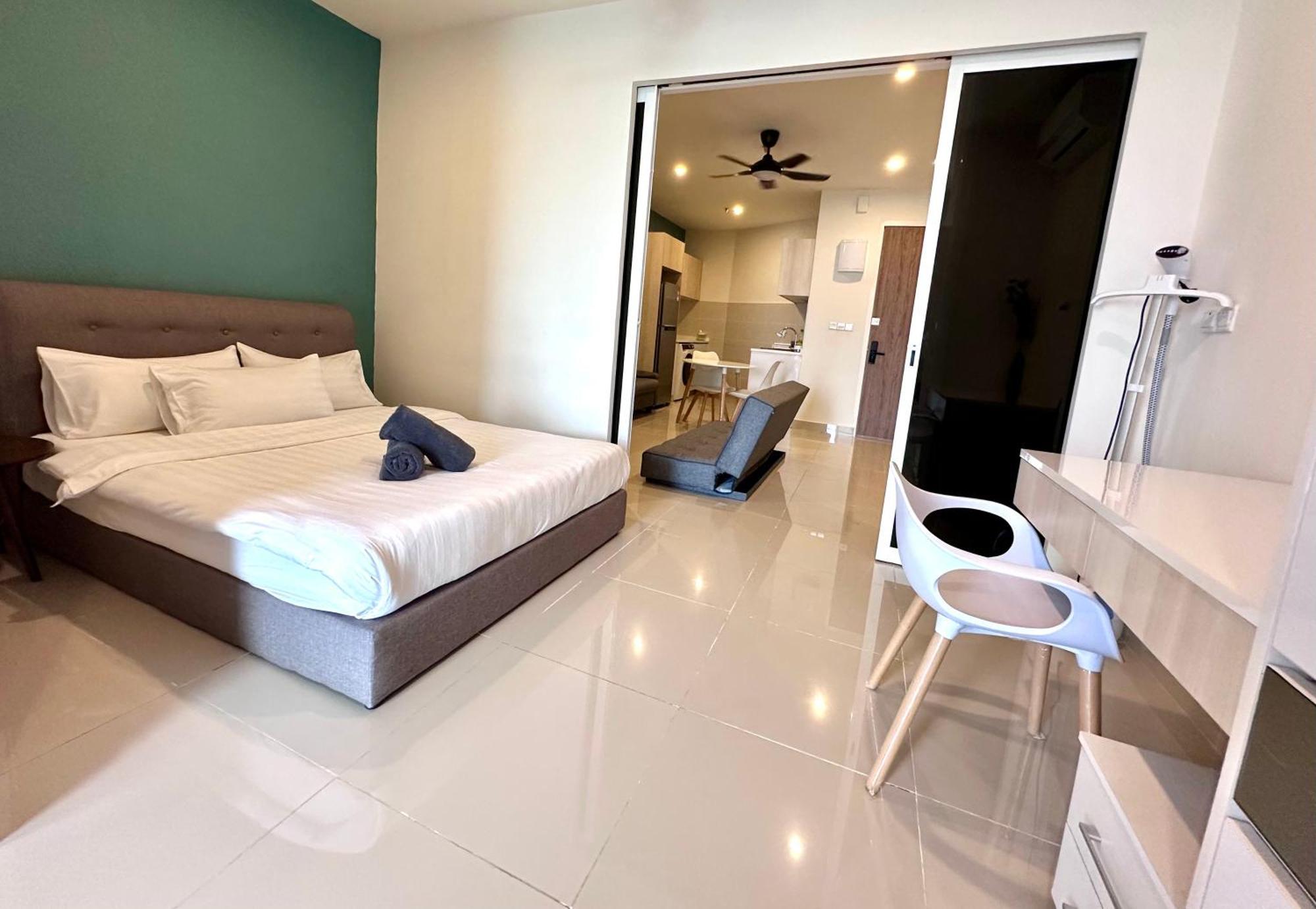 Kota Kinabalu City Centre @ The Shore By Casa Yolo Luaran gambar