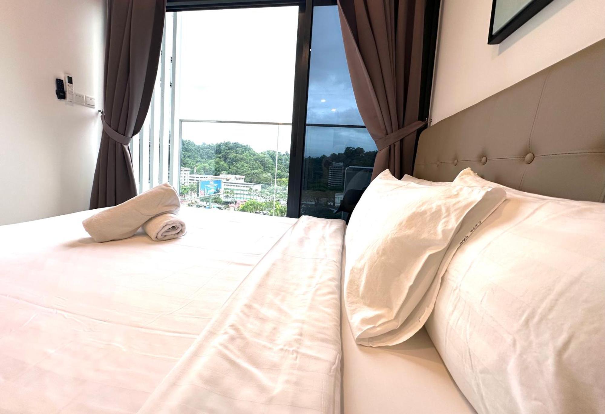 Kota Kinabalu City Centre @ The Shore By Casa Yolo Luaran gambar